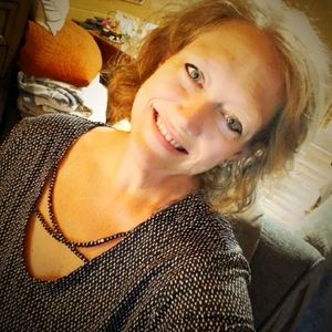 Meet your Posher, Leigh